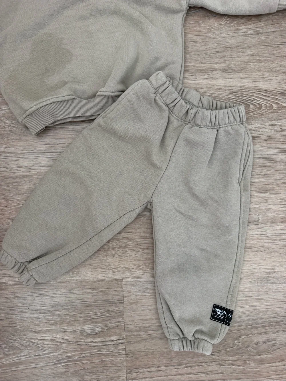 ZARA Toddler Boy Grey ‘Great View’ Sweatshirt and Jogger Matching Set 2 years